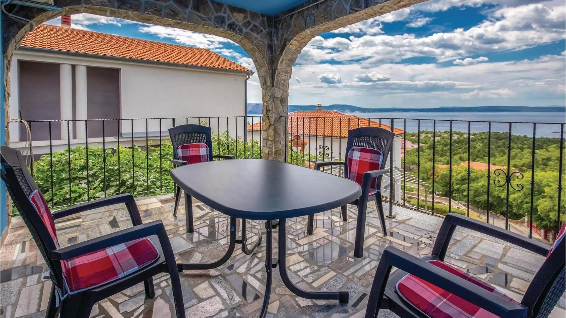 Stunning Apartment In Klenovica With Wifi